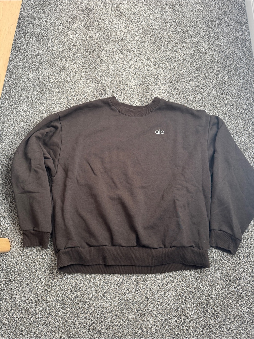 ALO Yoga Brown Crewneck Sweatshirt with Small Logo